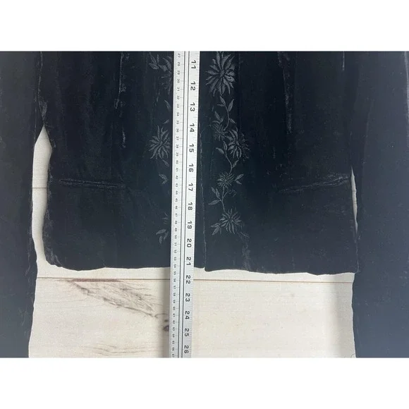 Apt 9 Jacket Womens 10 Black Velvet Floral Embroidered Hook Eye Party Formal - Picture 6 of 9